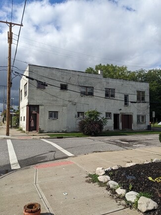 Cleveland, OH Apartments - 576 E 152nd St