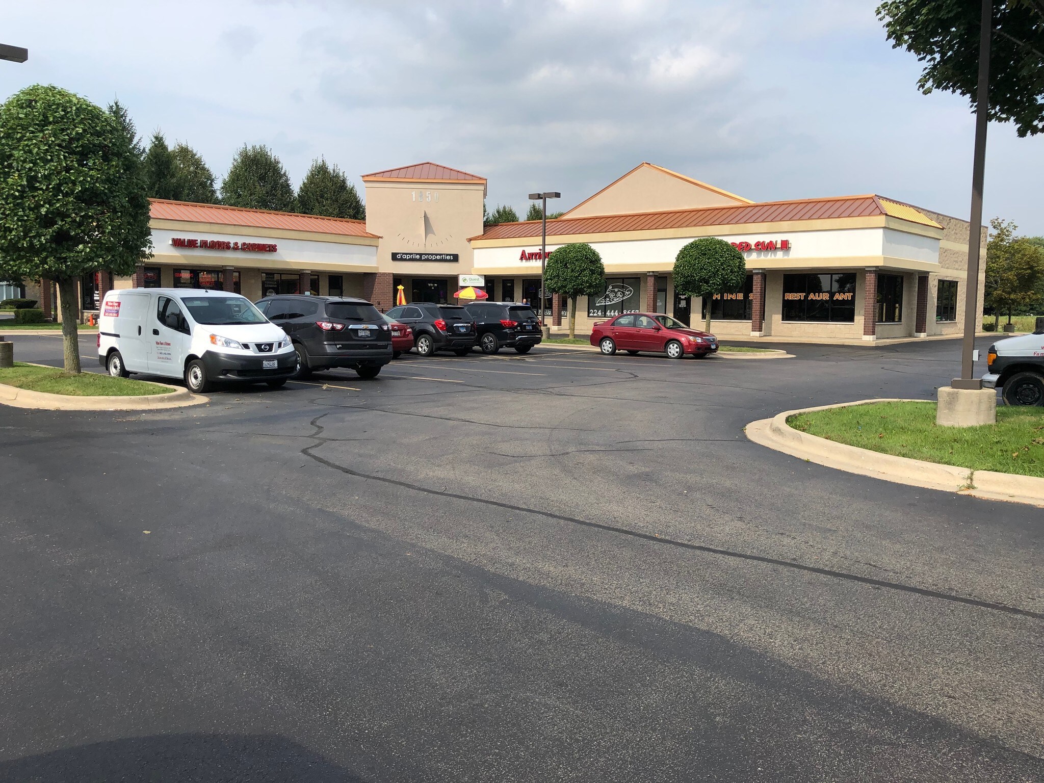 1850 Grand Ave Lindenhurst, IL 60046 Retail Property for Lease on