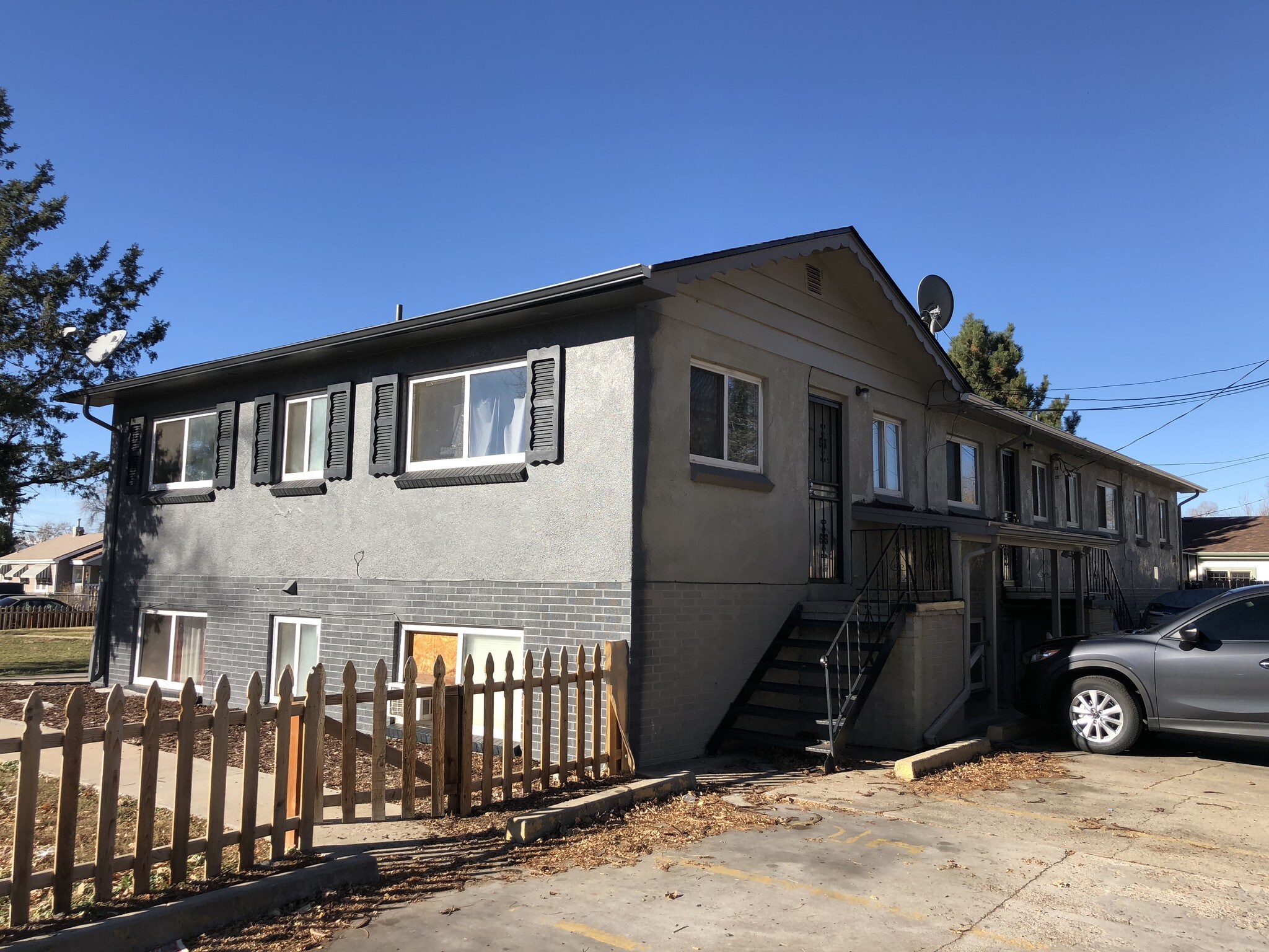 2000 Elmira St Aurora, CO 80010 MultiFamily Property for Sale on