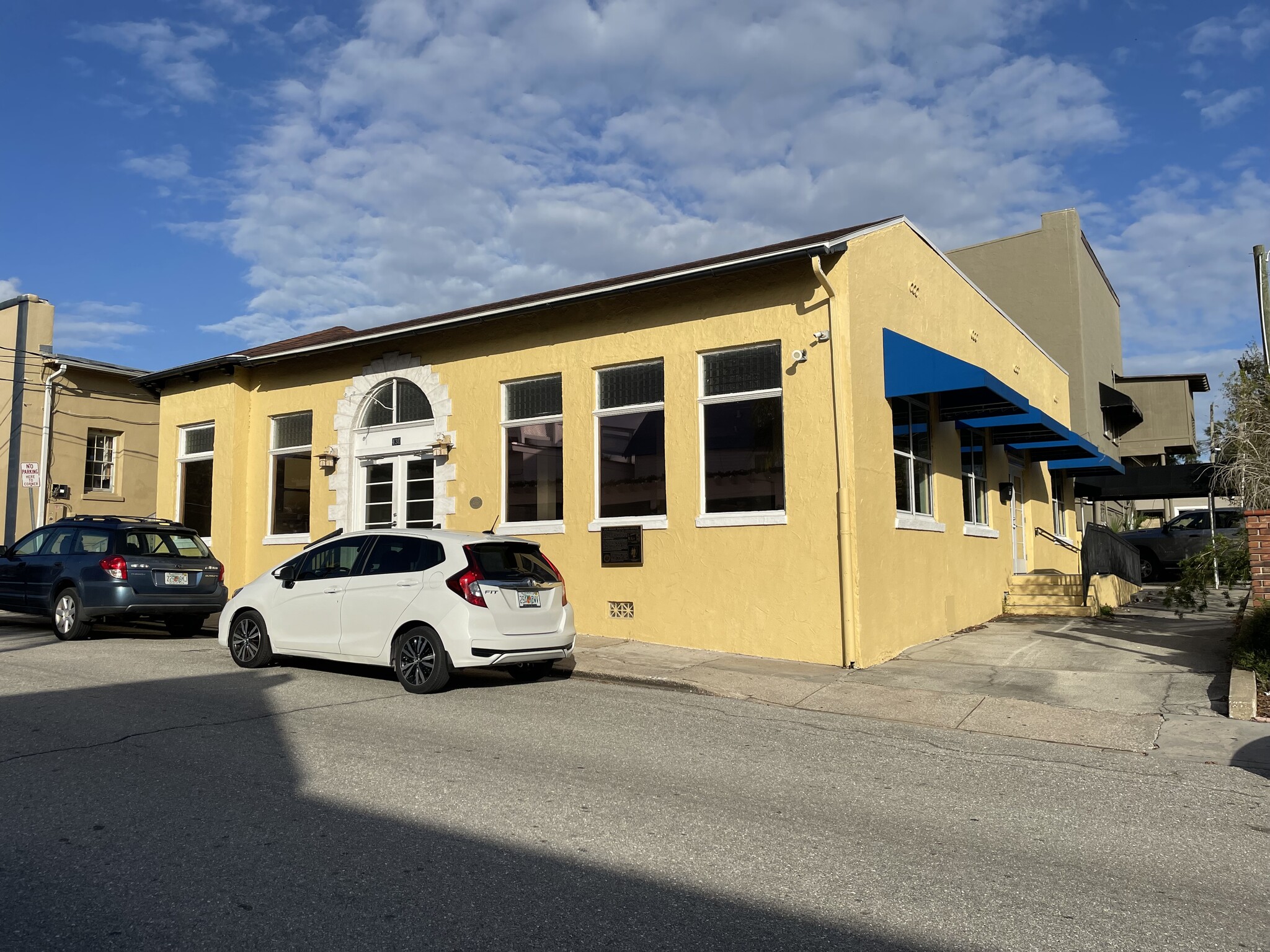 430 N Alexander St, Mount Dora, FL for Rent