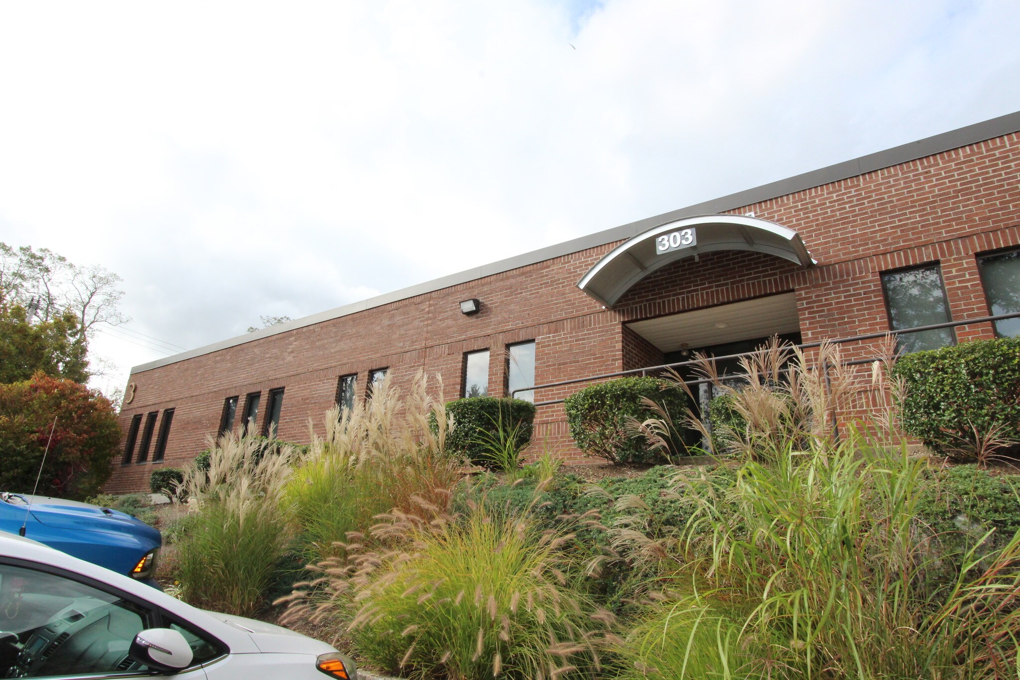 6 Blackstone Valley Pl Lincoln, RI 02865 Office Property for Sale on