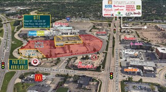 Peoria, IL Retail - 2200 W War Memorial Dr