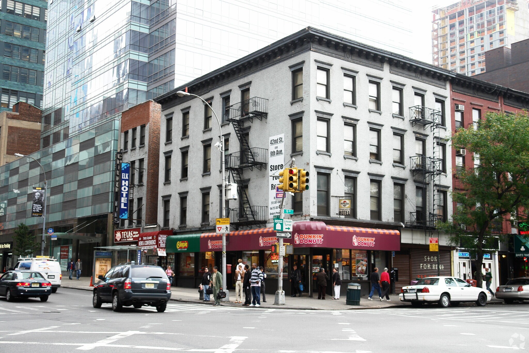 360-362 W 42nd St, New York, NY for Rent