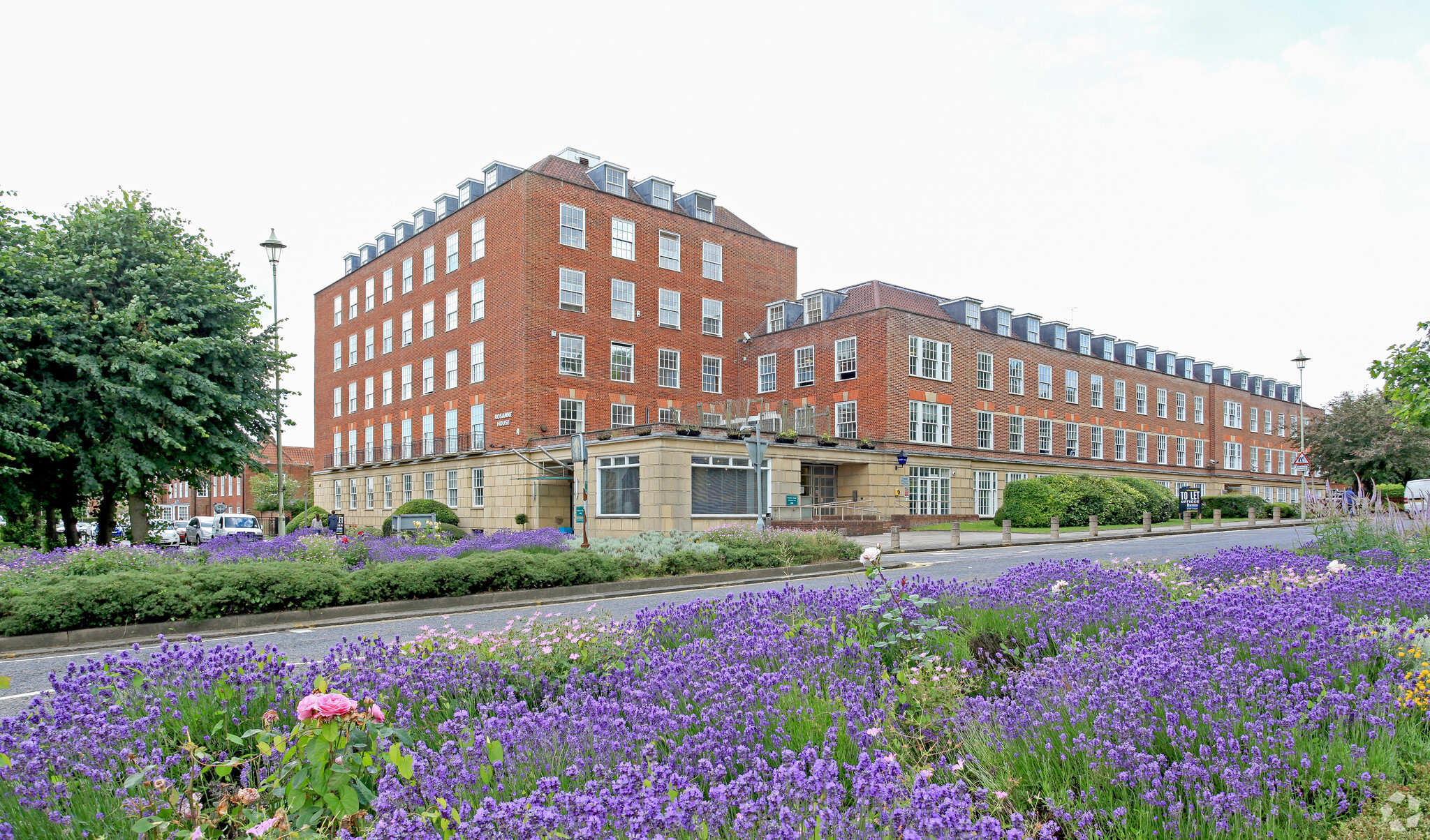 Parkway, Welwyn Garden City, HRT for Rent