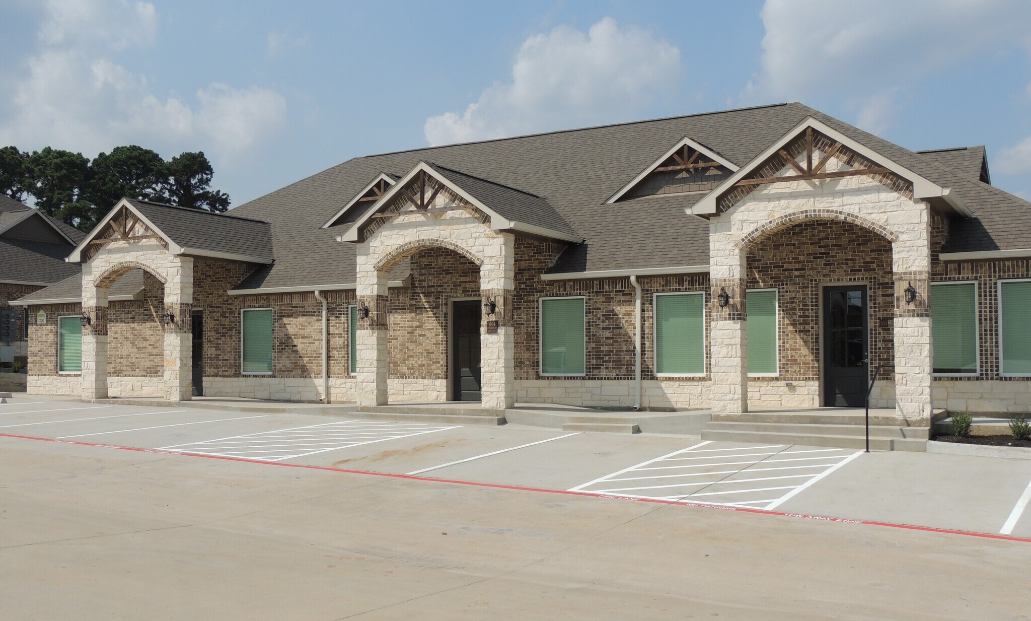 1904 Longmire Rd, Conroe, TX for Rent