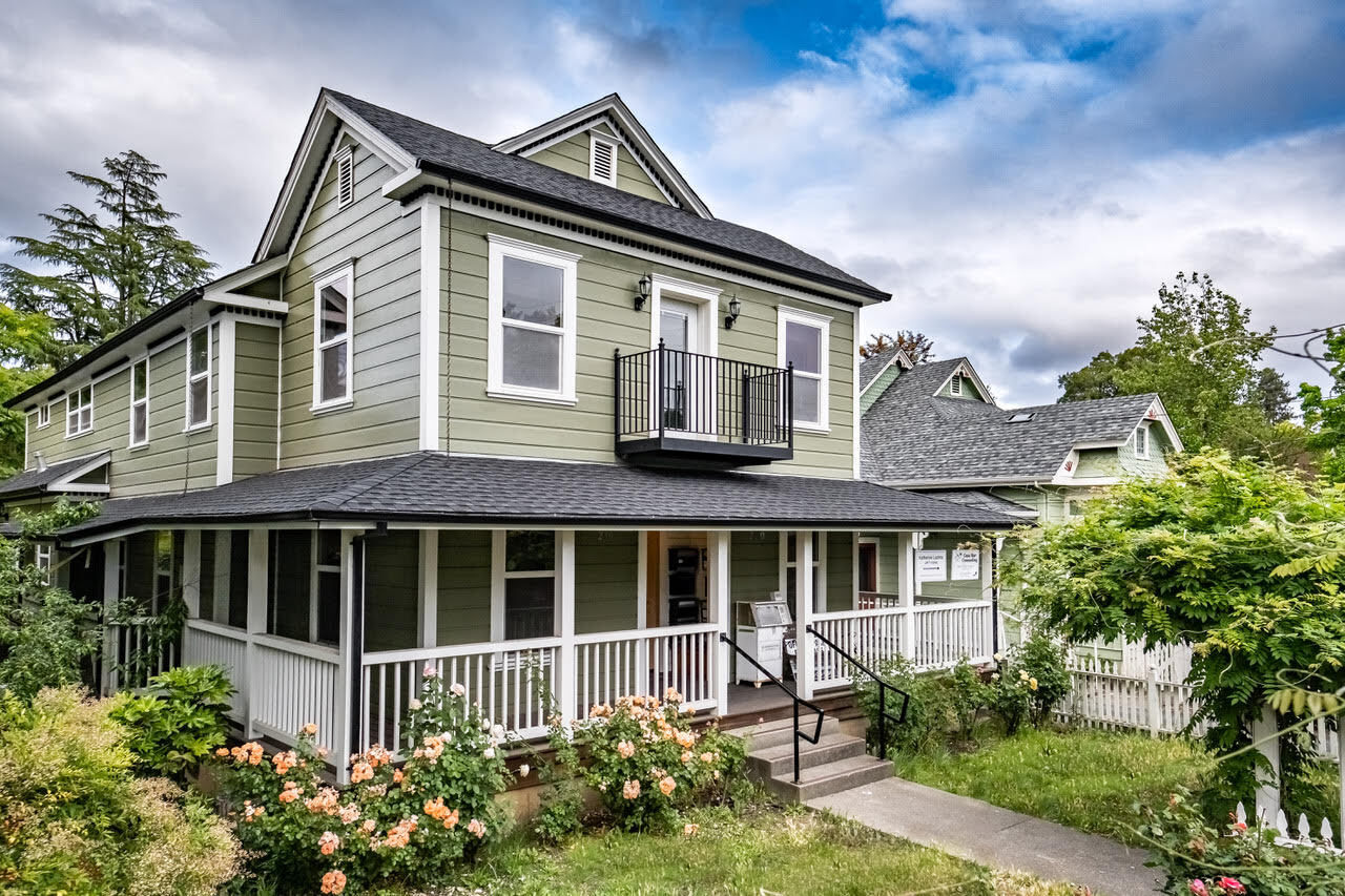 230 Center St, Healdsburg, CA for Rent