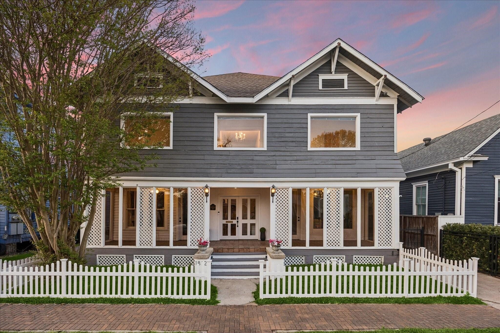 1812 Kane St, Houston, TX for Sale