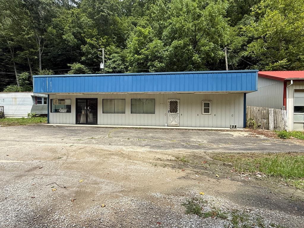 6451 Old KY Highway 80, Avawam, KY for Sale