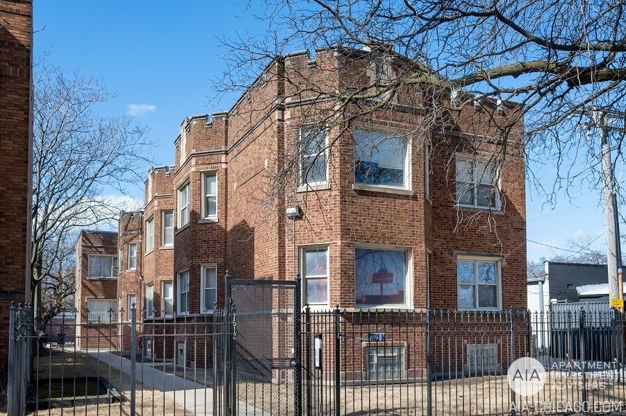 7512 S Perry Ave, Chicago, IL for Sale