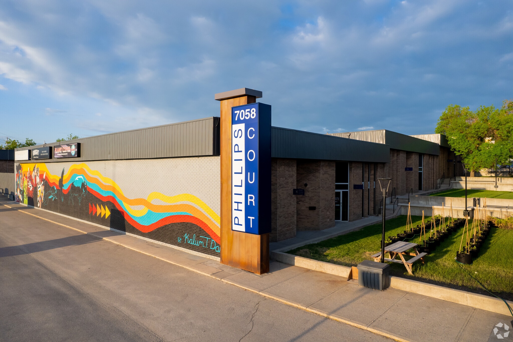 7058 Farrell Rd SE, Calgary, AB for Rent