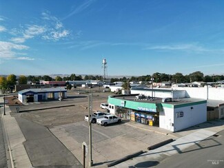 The Corner Laundry Mat and Carwash