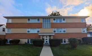 Bellwood, IL Apartments - 4806 Saint Charles Rd