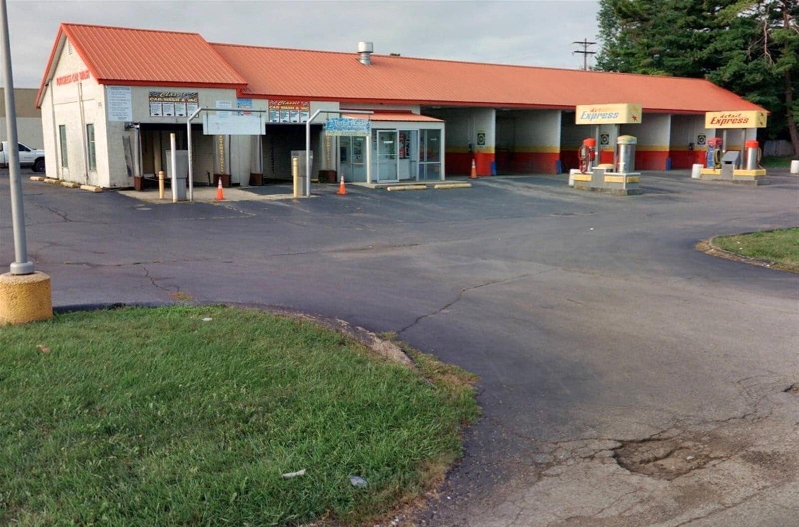 1085 S Hamilton Rd, Columbus, OH for Sale