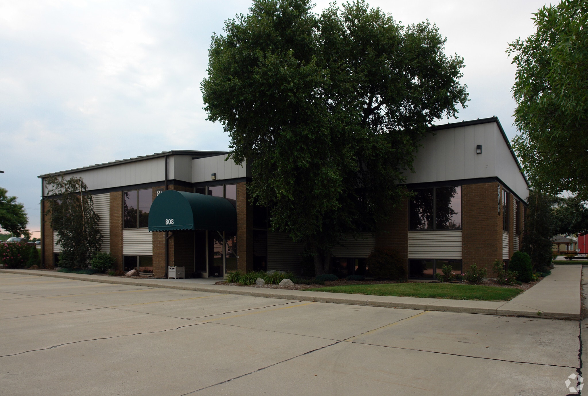 808 Ley Rd, Fort Wayne, IN for Rent
