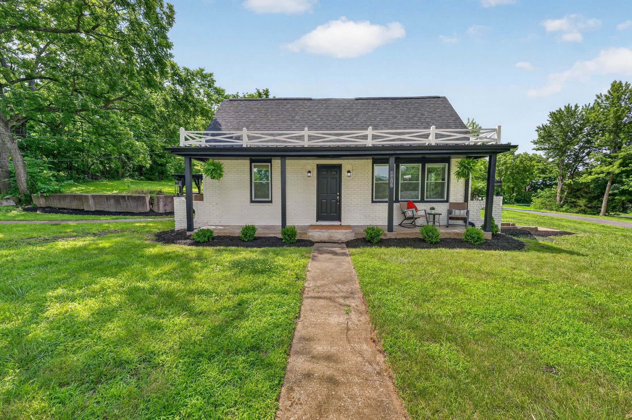 1106 College Hill St, Pleasant Hill, MO for Sale