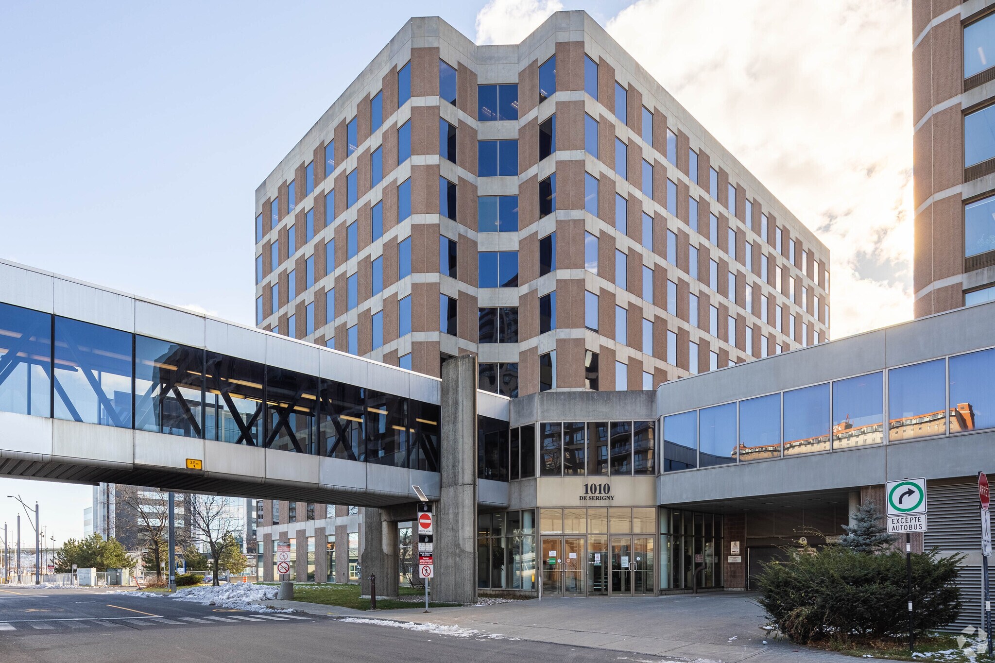 1010 Rue de Sérigny, Longueuil, QC for Rent