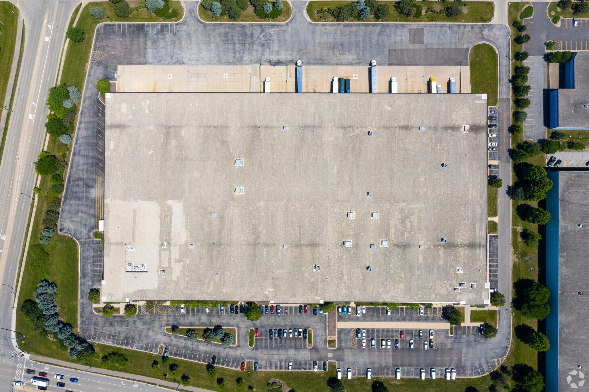 2707 Eola Rd Aurora, IL 60502 Industrial Property for Lease on