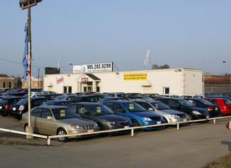 Mississauga, ON undefined - 1721 Dundas St E