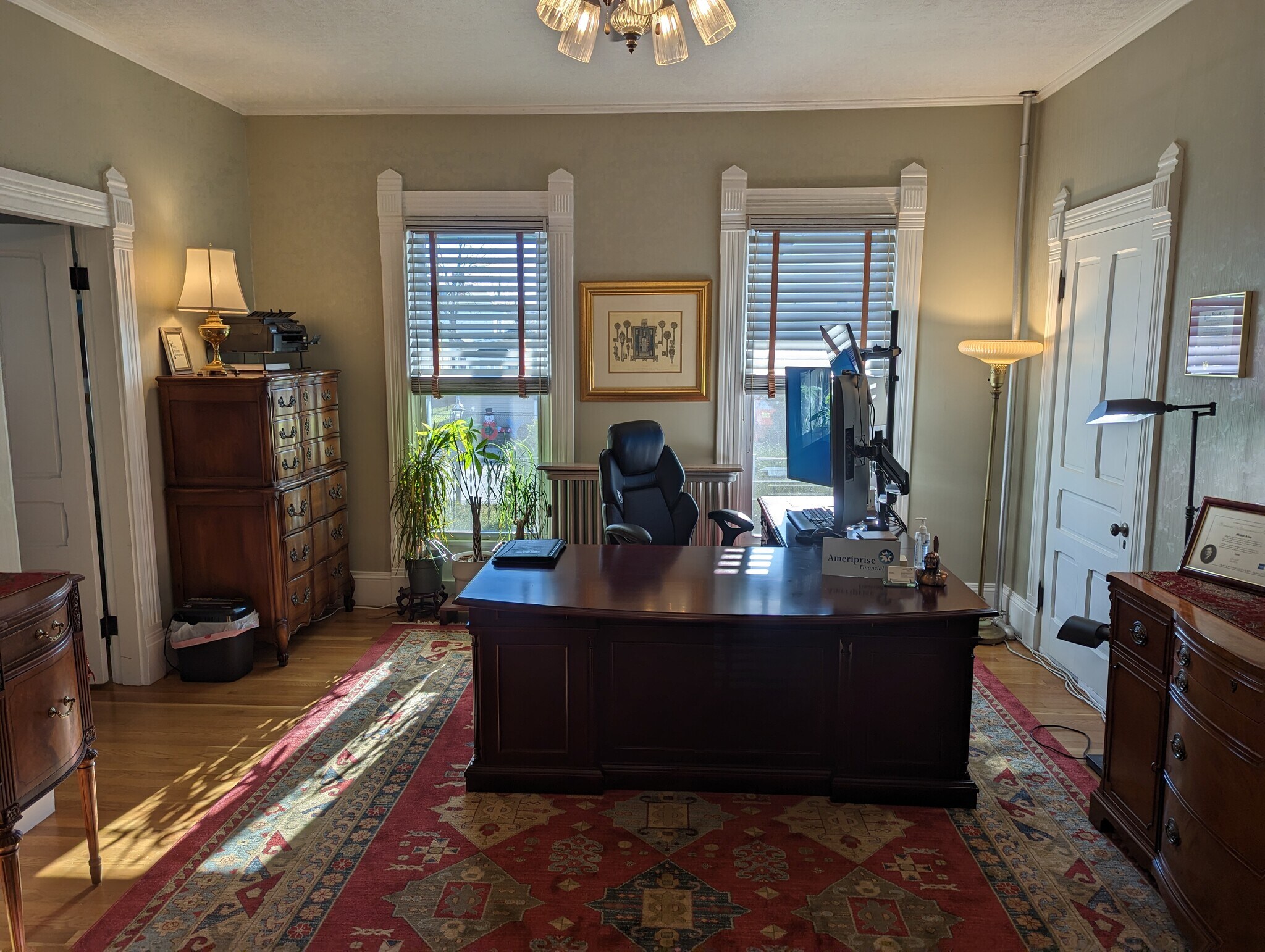 573 Pine St, Manchester, NH for Rent