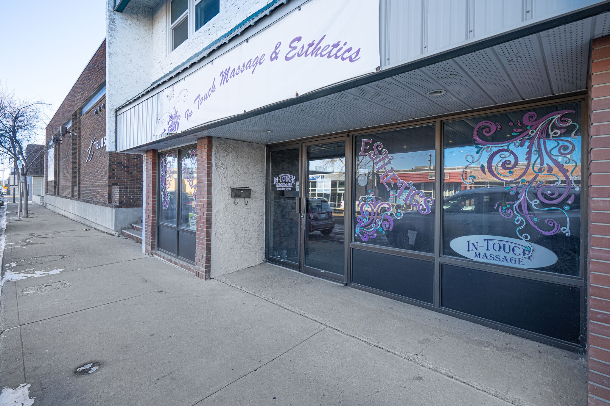 5017 50 St, Lloydminster, AB for Rent