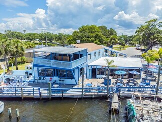 Port Richey, FL Restaurant - TREADWAY DR US 19