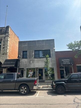 Naperville, IL Office/Retail - 20 W Jefferson Ave