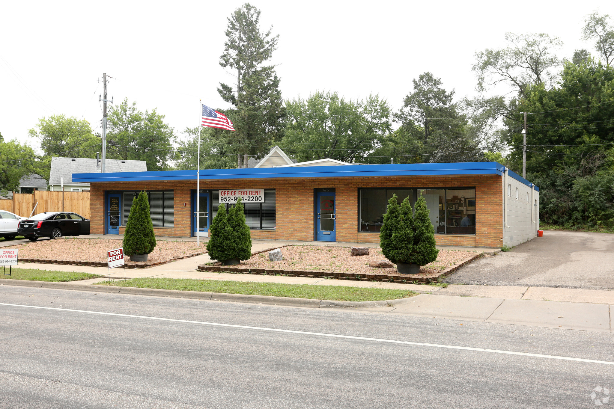 6213-6217 W Lake St, Saint Louis Park, MN for Rent