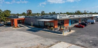 Rogers, AR Retail - 719 W Walnut St