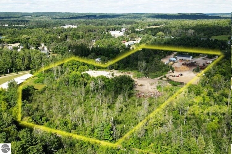 220 Birch St, Bellaire, MI for Sale