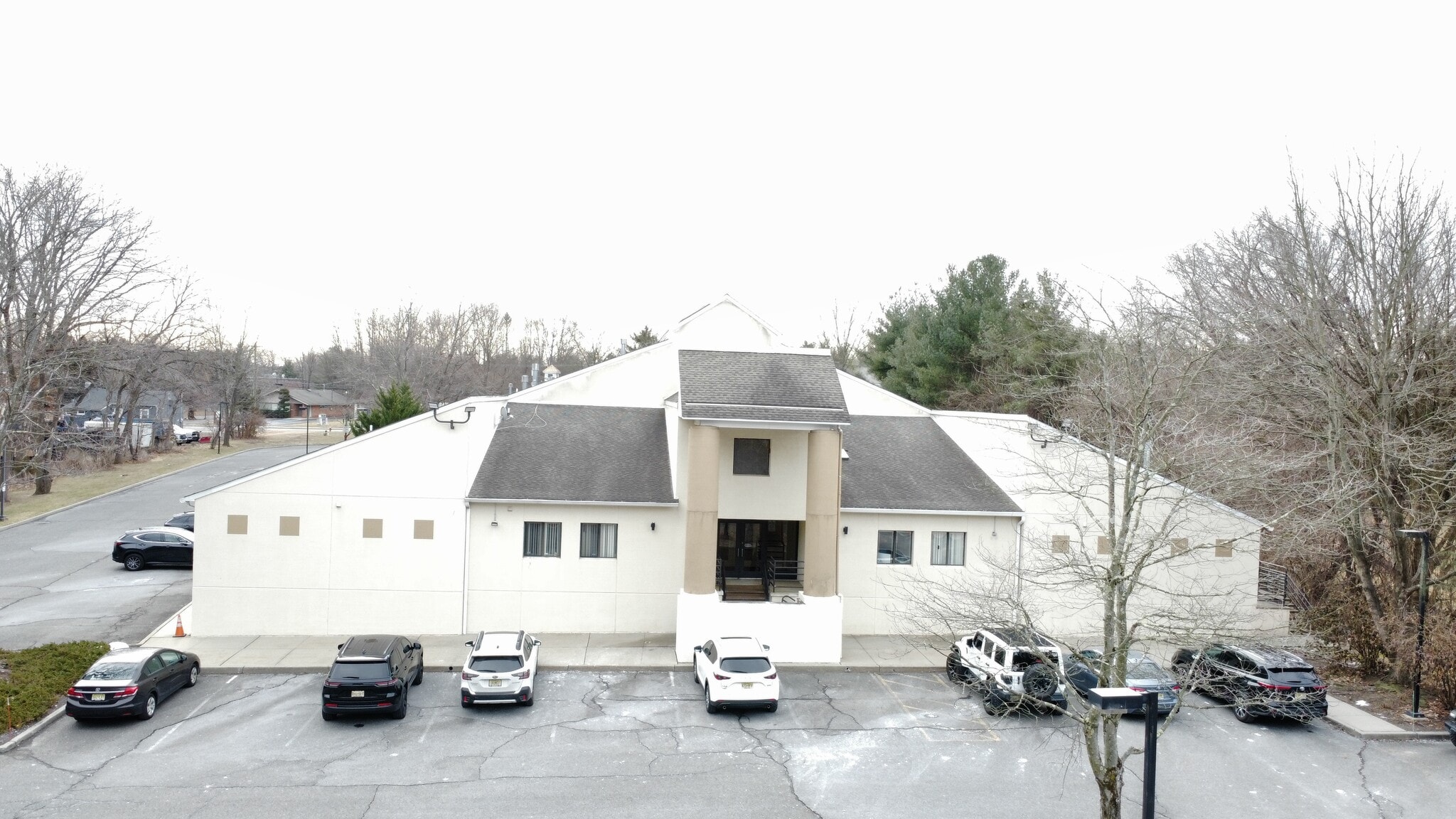 224 Taylors Mill Rd, Manalapan Township, NJ for Sale