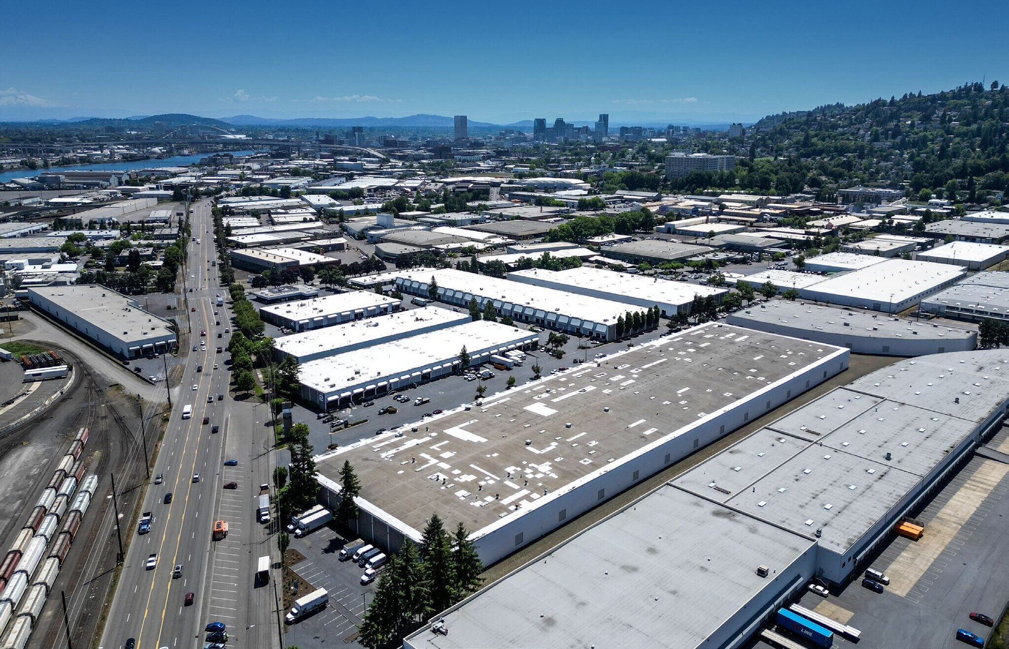 3571-3599 NW Yeon Ave, Portland, OR for Rent