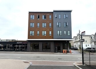 Providence, RI Retail - 386 Atwells Ave