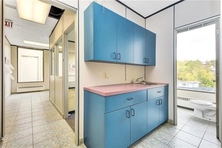 Ottawa, ON Office/Medical - 2555 St Joseph Blvd Ottawa, ON Office/Medical - 2555 St Joseph Blvd