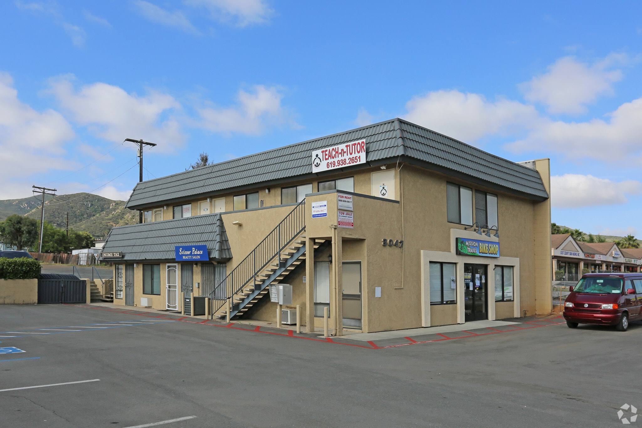 8047 Mission Gorge Rd, Santee, CA for Sale