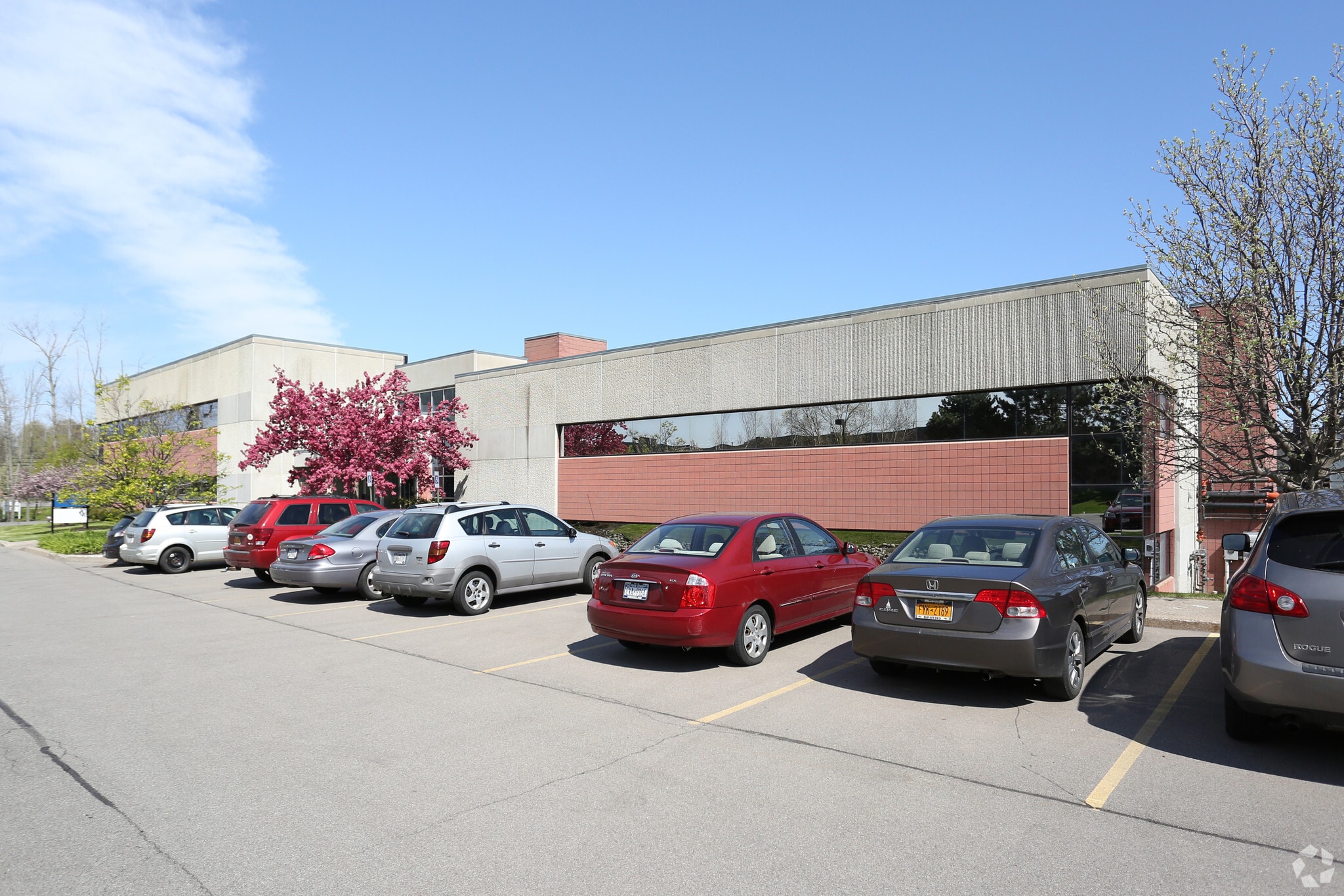 2060 Fairport Nine Mile Point Rd, Penfield, NY for Rent
