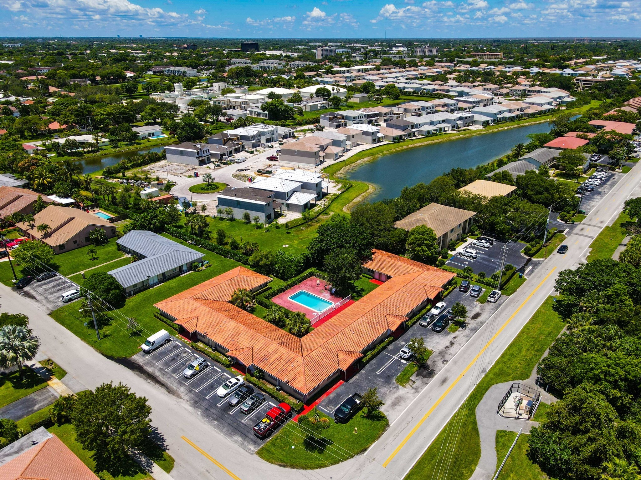8430 NW 40th St, Coral Springs, FL for Sale