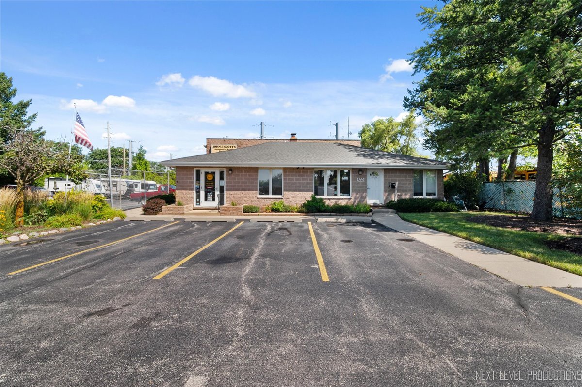 632 W Colfax St, Palatine, IL for Sale