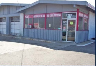 Hazel Park, MI Retail - 22411 S Chrysler Ave