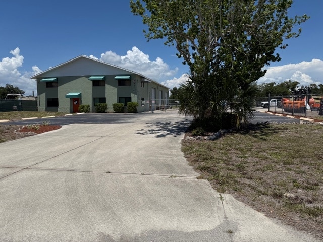 527 Paul Morris Dr, Englewood, FL for Rent