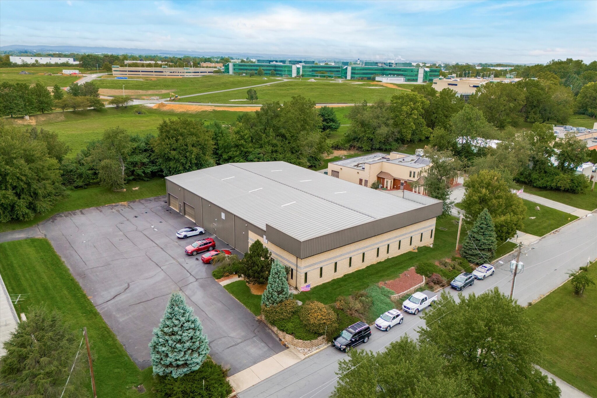475 Business Park Ln, Allentown, PA for Sale