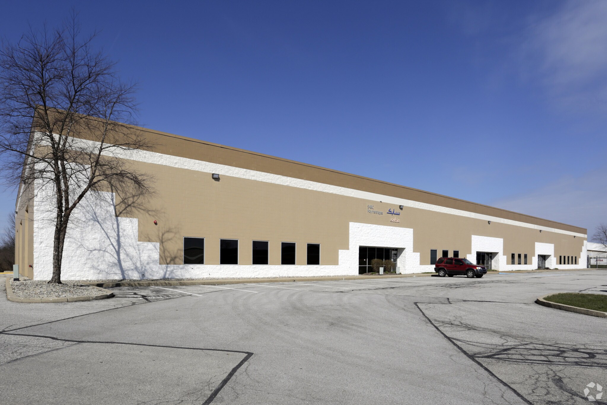1350 Brookville Way, Indianapolis, IN for Rent