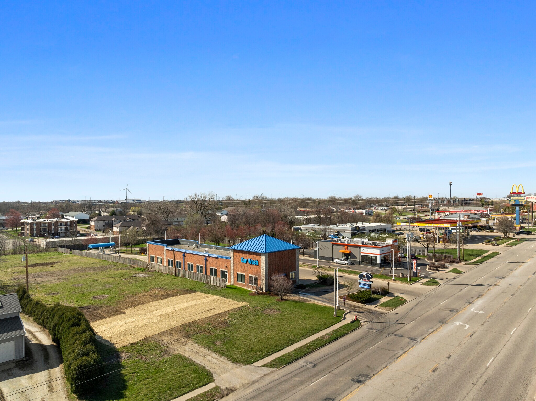 1515 N Main St, Normal, IL for Sale