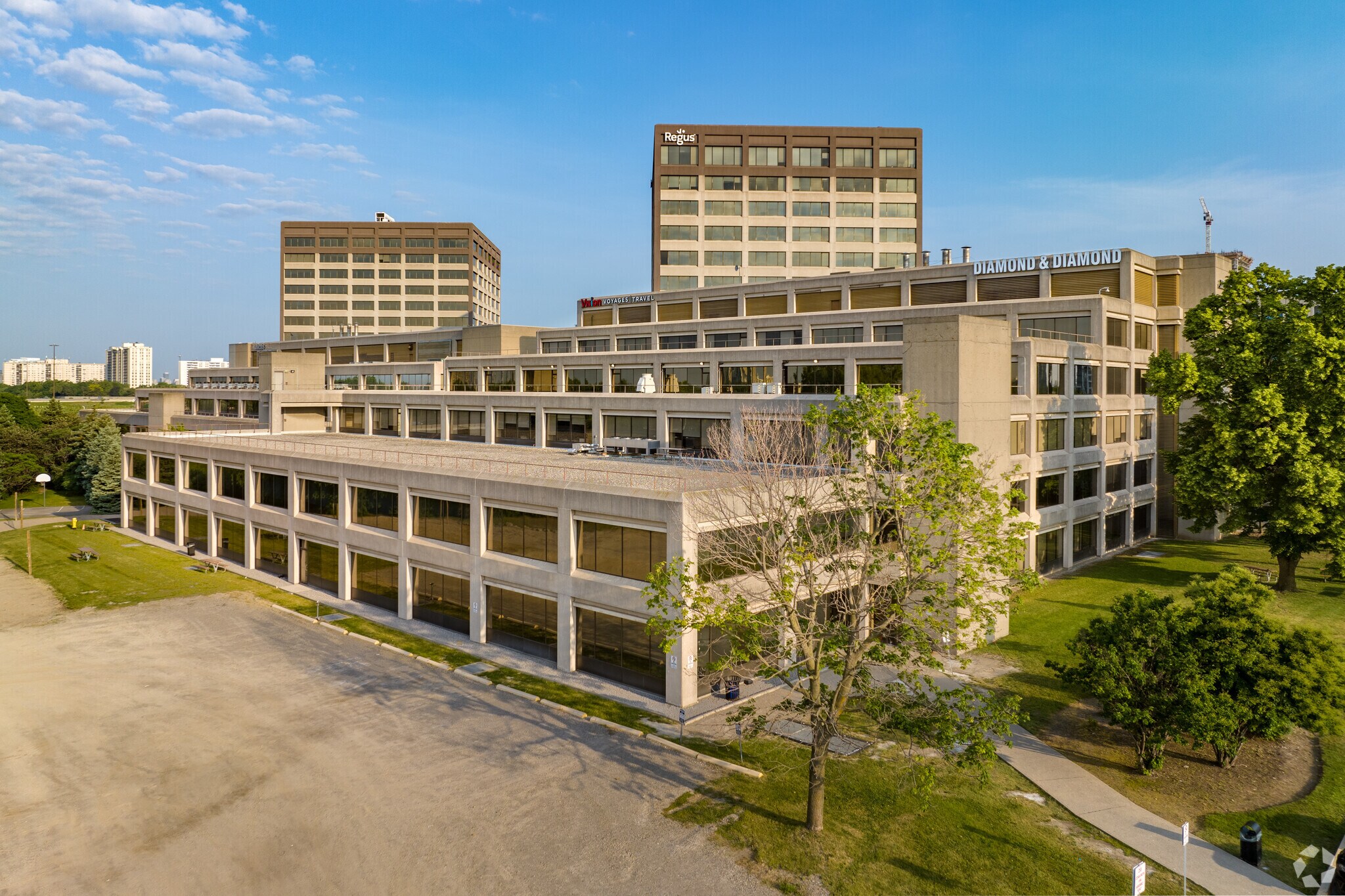 245 Consumers Rd, Toronto, ON for Rent