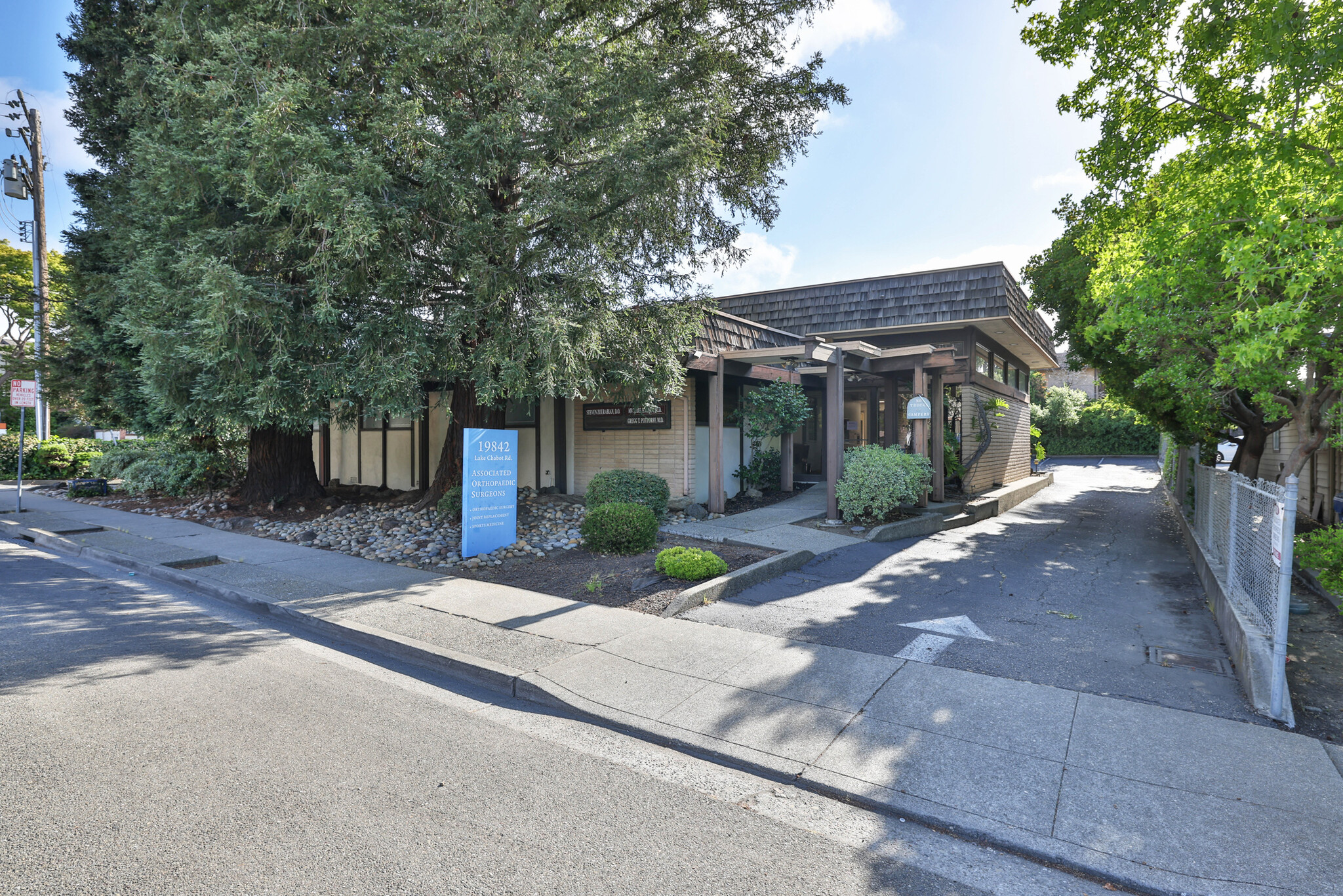 19842 Lake Chabot Rd, Castro Valley, CA for Sale