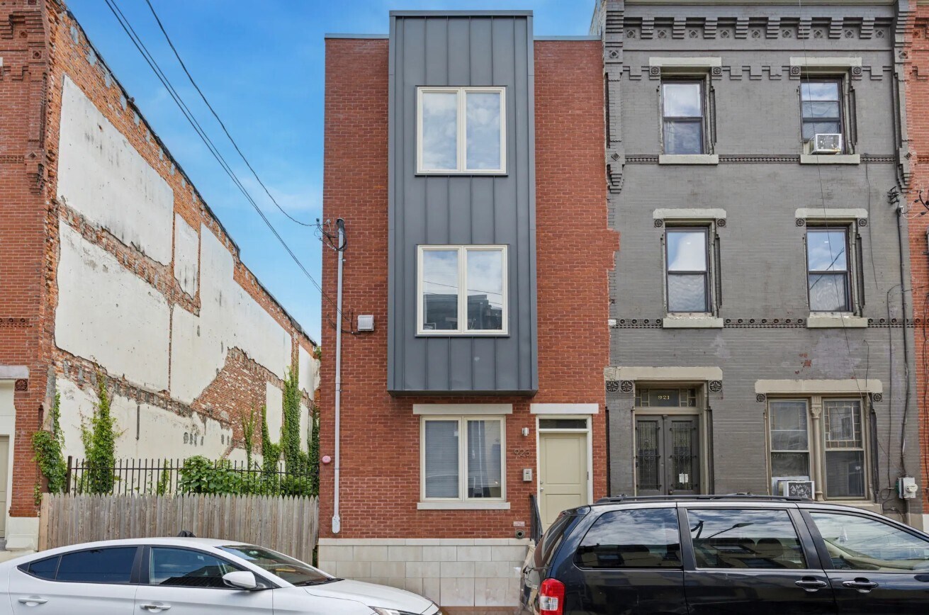 923 N 19th St, Philadelphia, PA for Sale