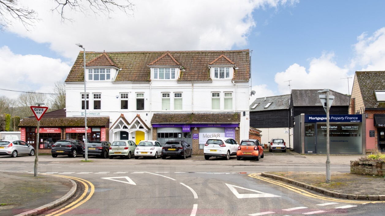 6 Furlong Rd, Bourne End, BKM for Sale