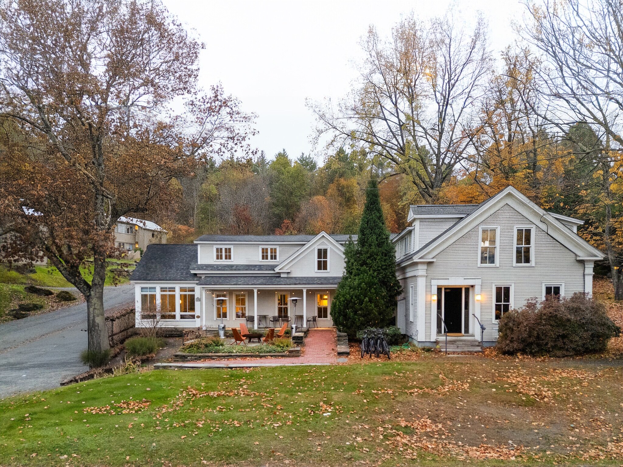 299 Mountain Rd, Stowe, VT for Sale