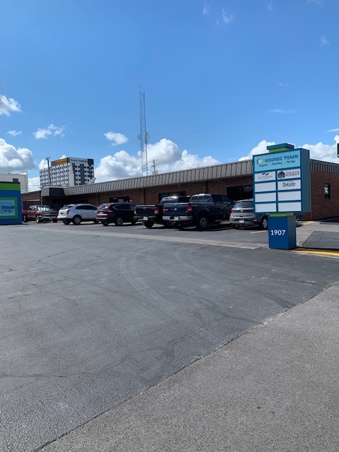 1907-1913 S Stewart Ave, Springfield, MO for Rent