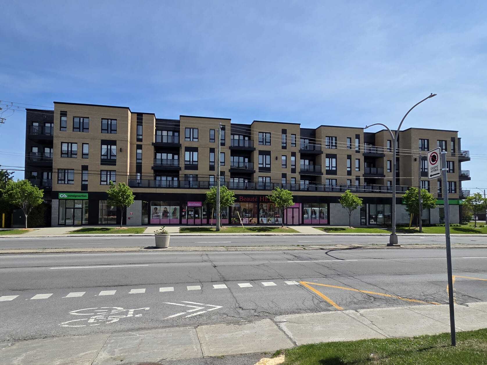 3330-3350 Boul de la Concorde E, Laval, QC for Rent