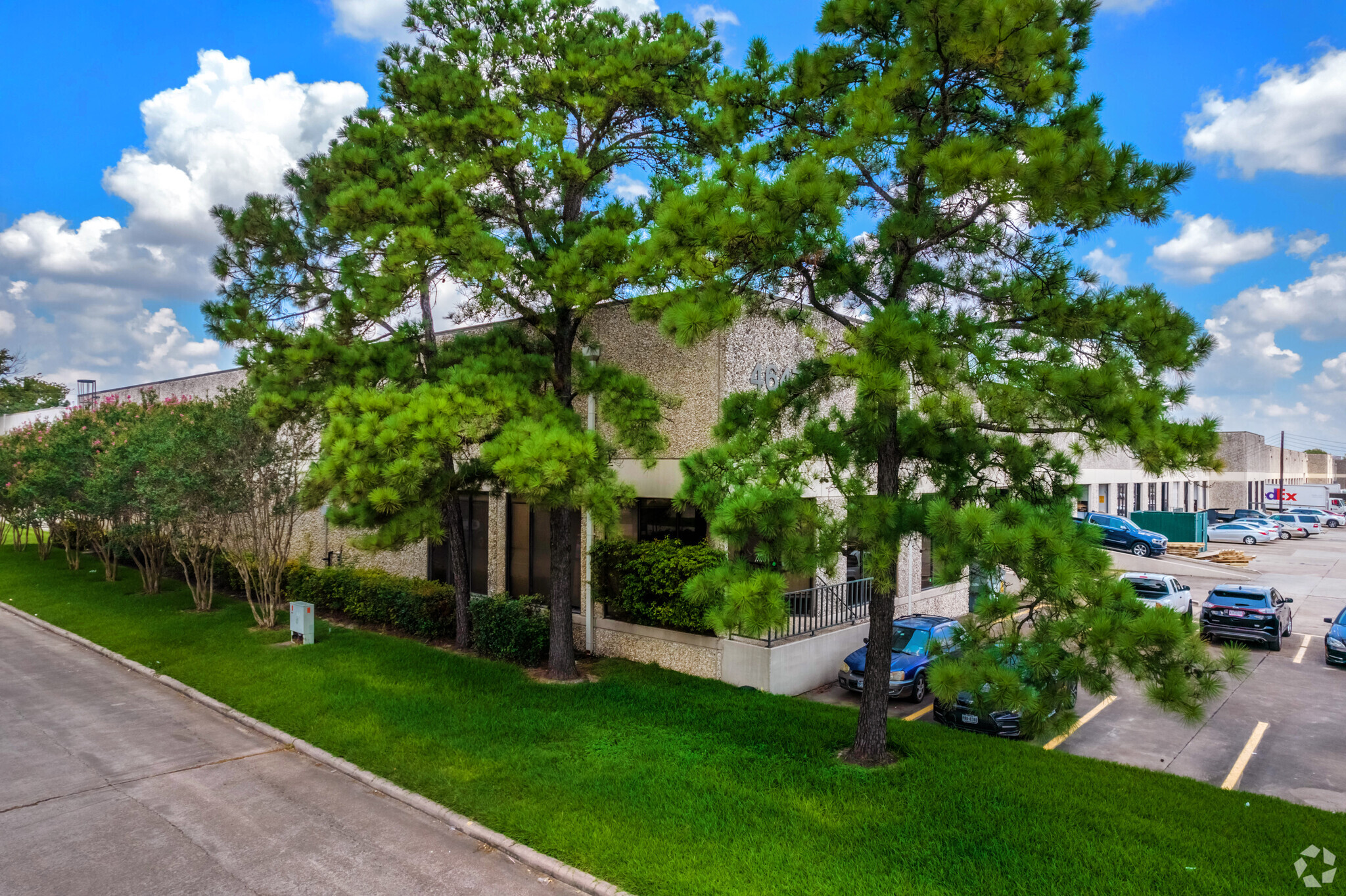 4647 Pine Timbers St, Houston, TX for Rent